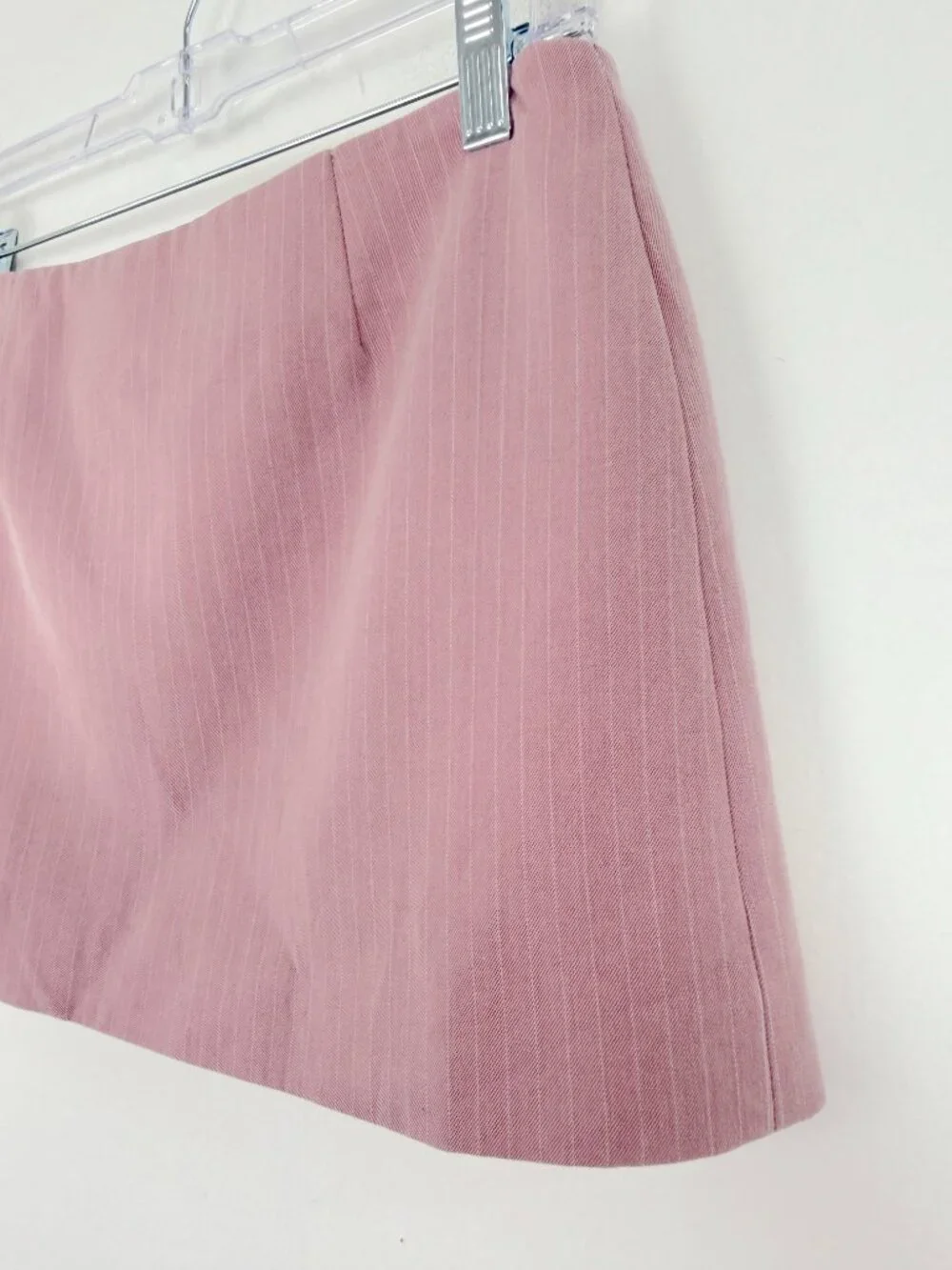 By.Dyln Zayne Mini Skirt Stripes High Slit Revolve Pink Pinstripe Size XS EUC - Picture 4 of 10